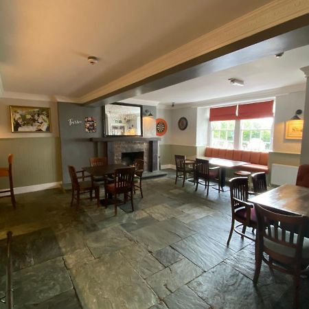 The George Inn Плимът Екстериор снимка