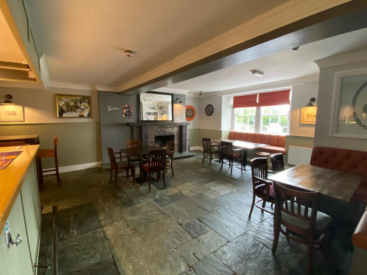 The George Inn Плимът Екстериор снимка