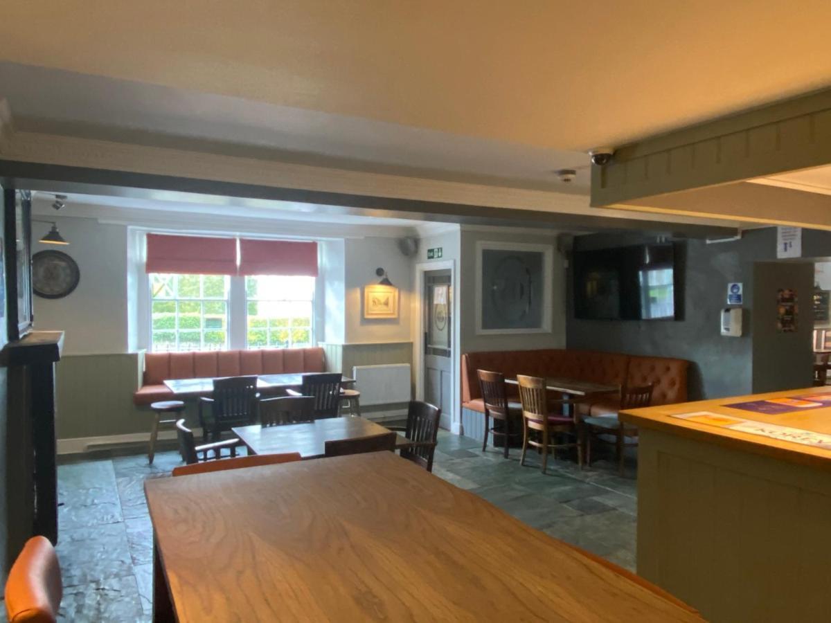 The George Inn Плимът Екстериор снимка